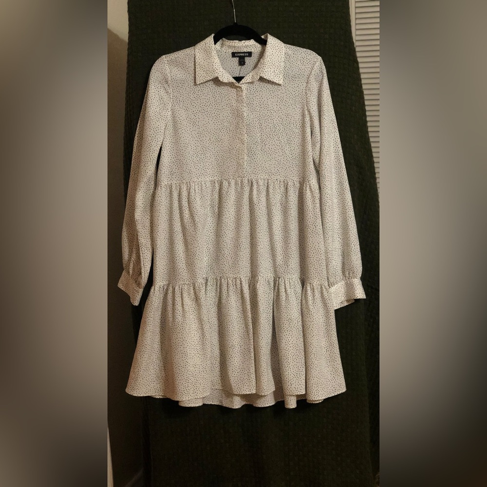 Express Polka Dot White/Black Midi Dress